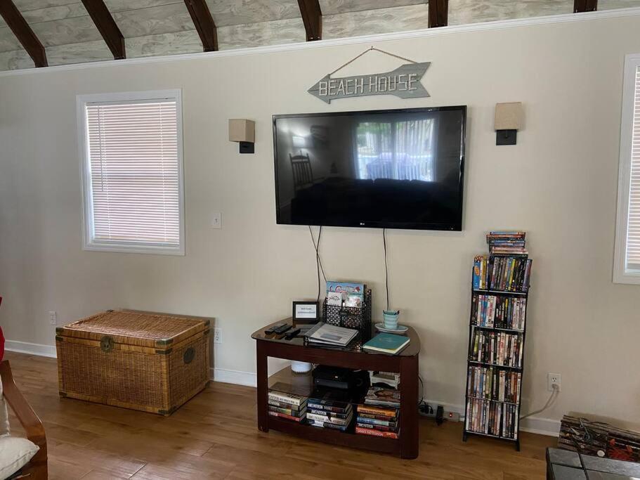 Cottage By The Bay, Sleeps 8 Near Rehoboth Beach 루이스 외부 사진